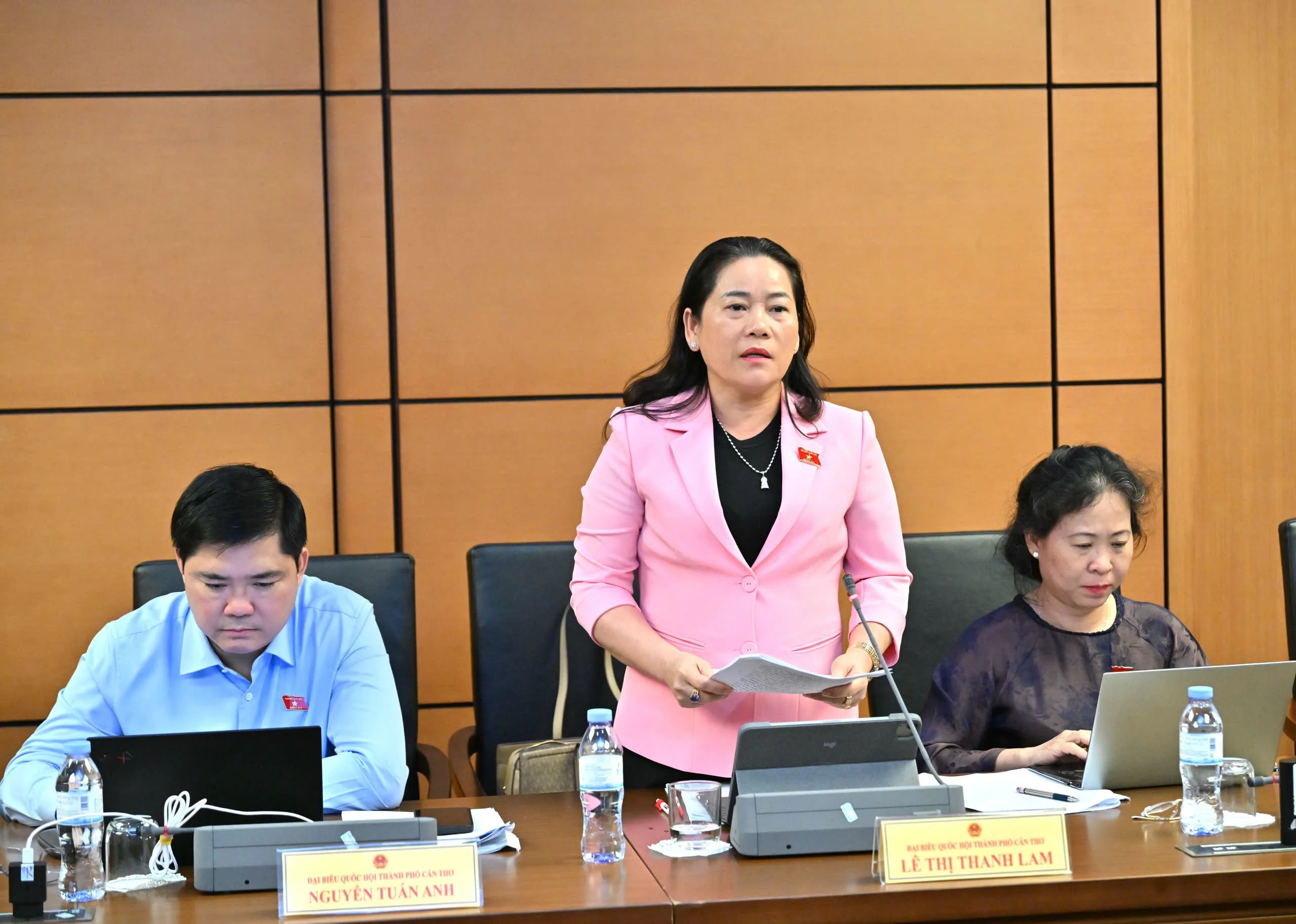 Để chuyển đổi số thành công, hệ thống luật pháp phải đồng bộ, được thực thi triệt để