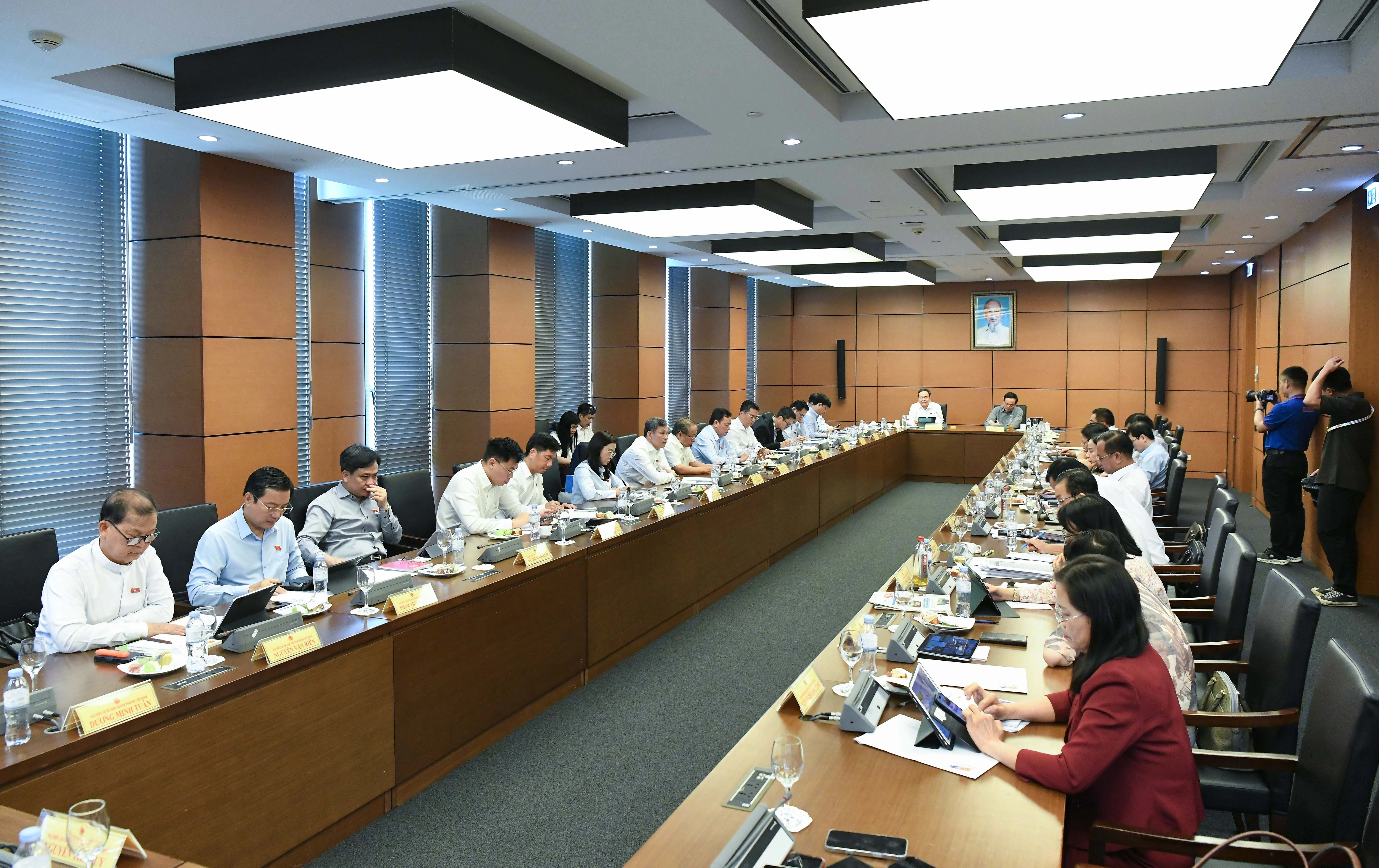 Chủ tịch Quốc hội Trần Thanh Mẫn: Tiếp tục đột phá về thể chế, mở đường cho sản xuất