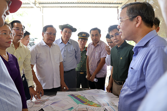 Kiểm tra tiến độ cao tốc Châu Đốc - Cần Thơ - Sóc Trăng giai đoạn 1, dự án thành phần 4