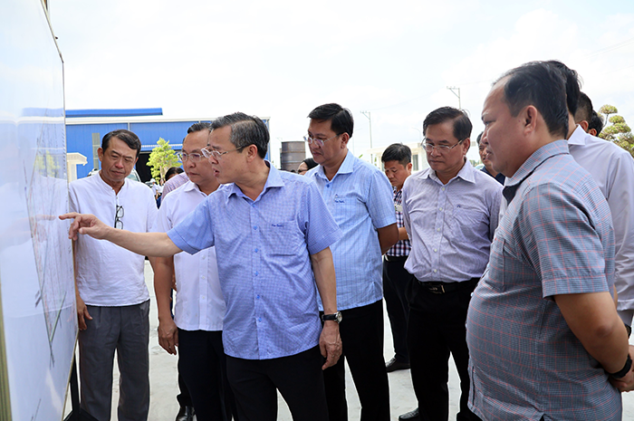 Kiểm tra tiến độ cao tốc Châu Đốc - Cần Thơ - Sóc Trăng giai đoạn 1, dự án thành phần 4