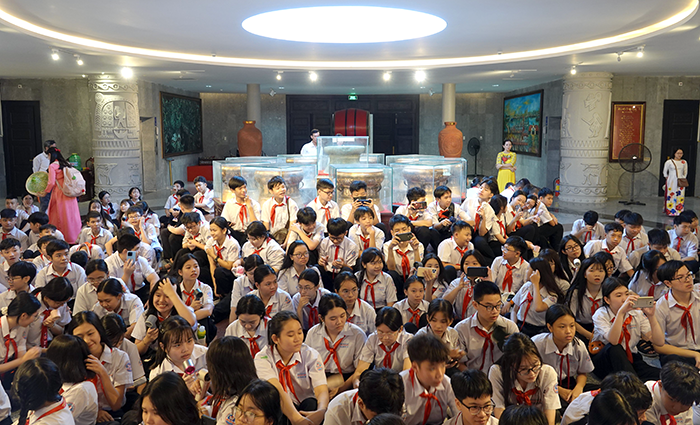 Du khách tìm về Đền thờ Vua Hùng TP Cần Thơ trước thềm Giỗ Tổ