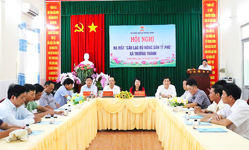 Hội nghị ra mắt câu lạc bộ nông dân tỉ phú xã