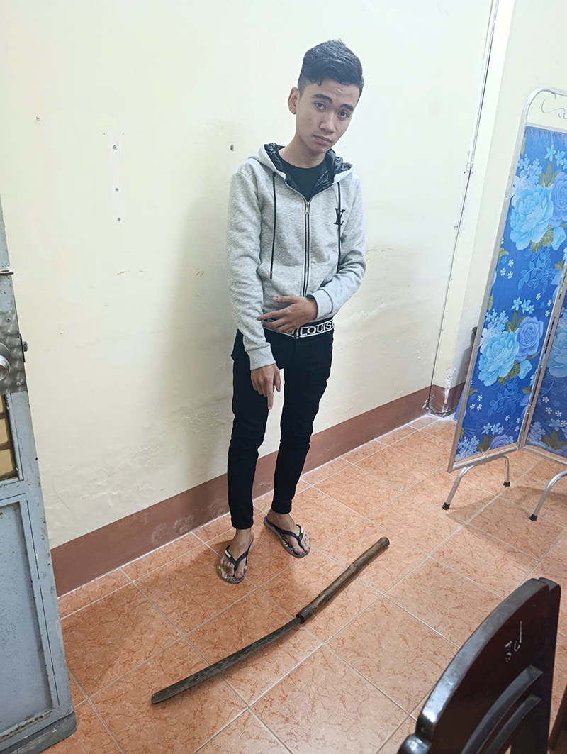 Bắt tạm giam đối tượng dùng hung khí giải quyết mâu thuẫn