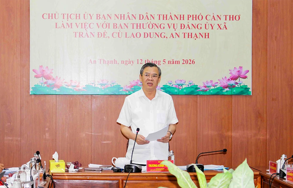 Chủ tịch UBND TP Cần Thơ yêu cầu các xã An Thạnh, Cù Lao Dung, Trần Đề quan tâm xây dựng mô hình du lịch sinh thái, du lịch nông nghiệp và kêu gọi đầu tư...
