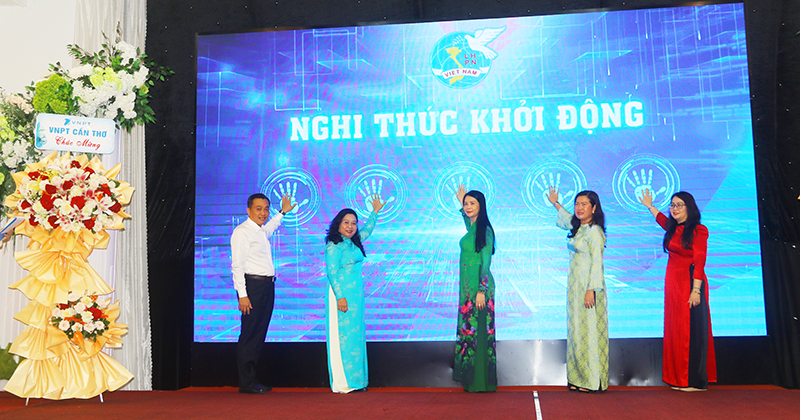 lãnh đạo 