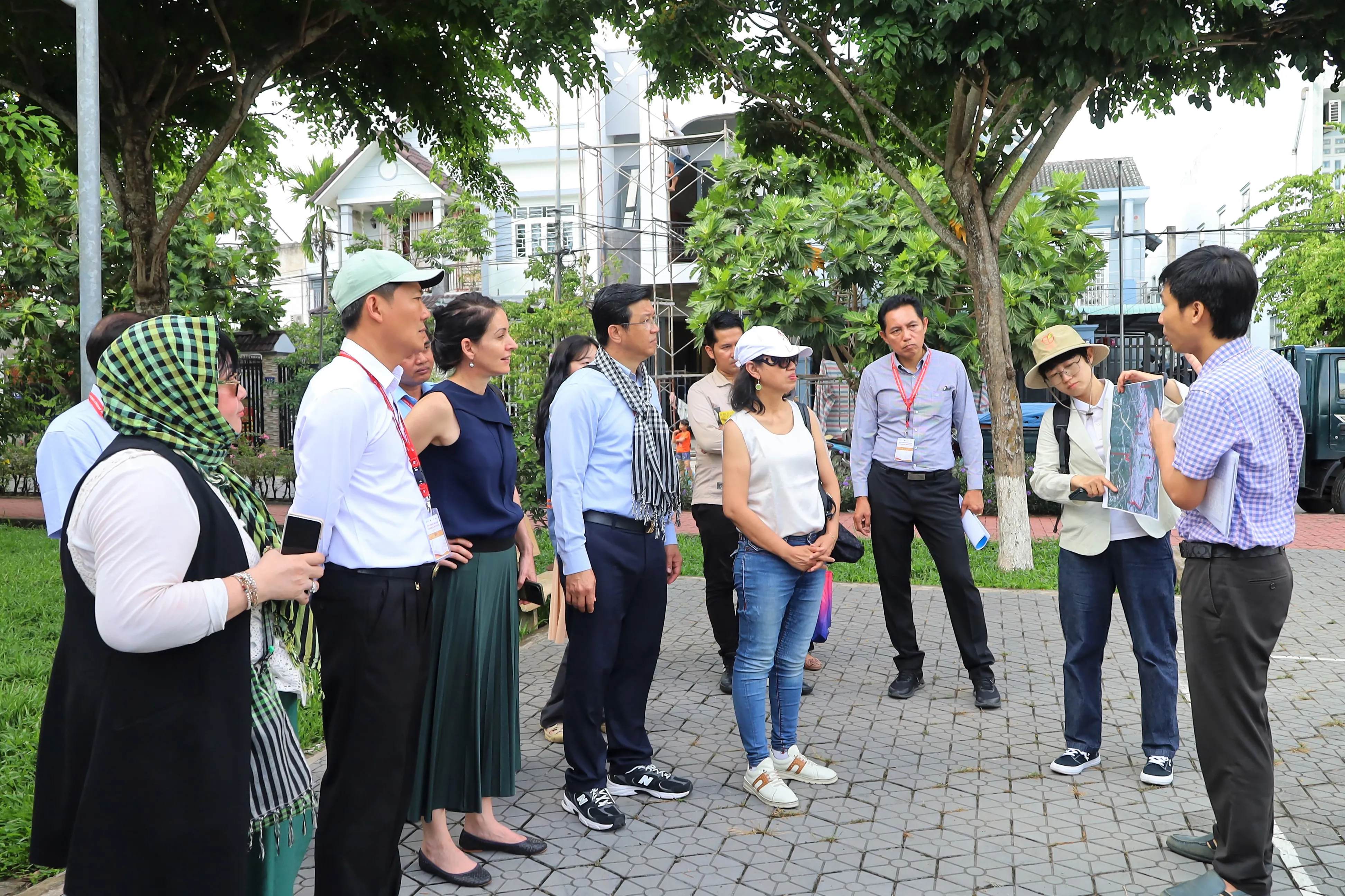 Đại biểu UMCI tham quan các mô hình đô thị thích ứng tại Cần Thơ