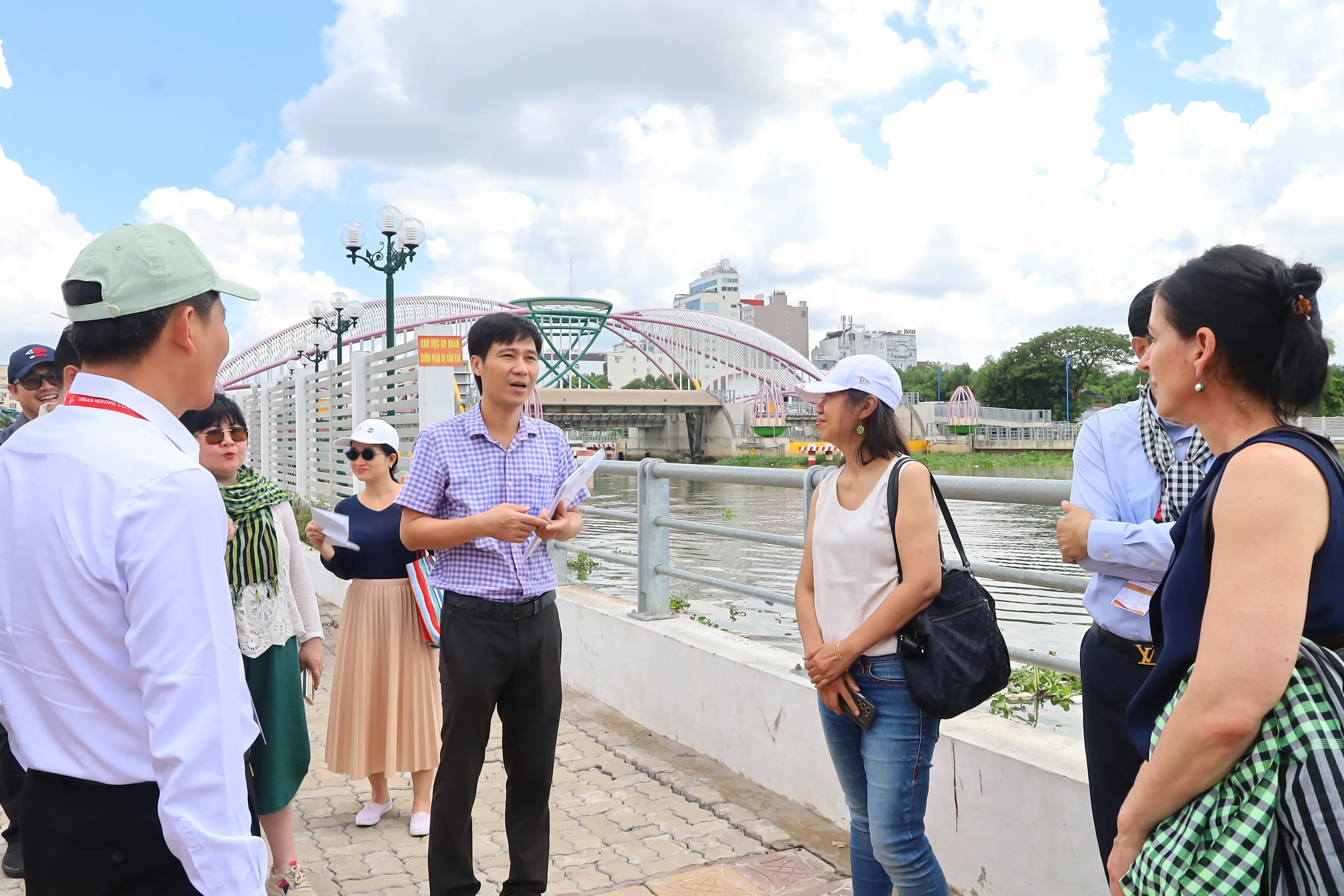 Đại biểu UMCI tham quan các mô hình đô thị thích ứng tại Cần Thơ