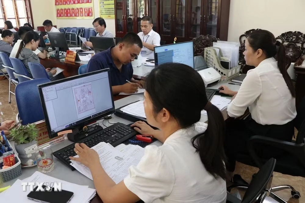 Đánh giá cán bộ hằng quý theo nguyên tắc “sáu rõ”, khắc phục tình trạng nể nang
