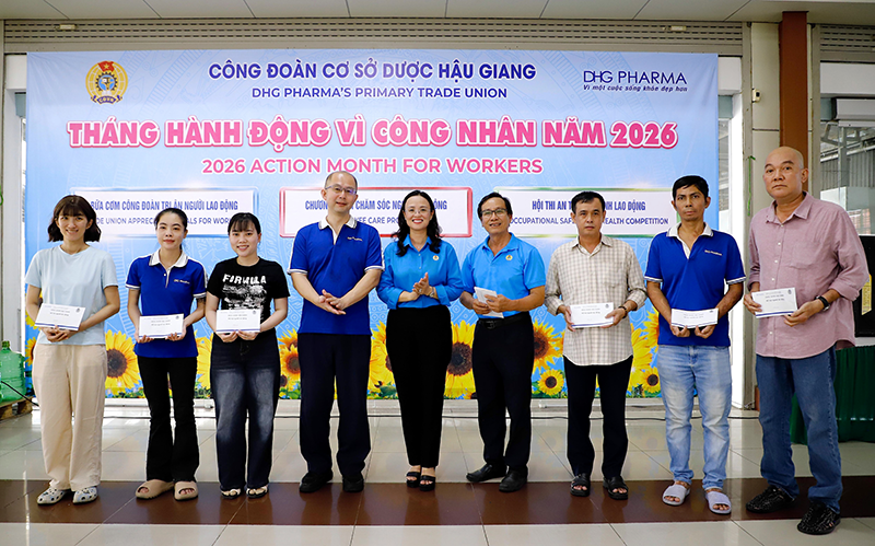 Lãnh đạo LĐLĐ TP Cần Thơ dự “Bữa cơm Công đoàn” cùng đoàn viên, người lao động
