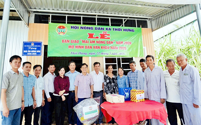 Vận động trao tặng Mái ấm nông dân