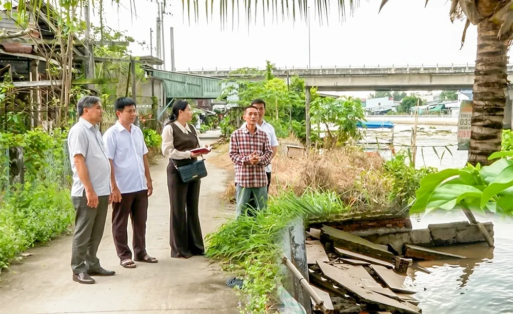 Chủ động ứng phó sạt lở bờ sông, bảo vệ đời sống người dân