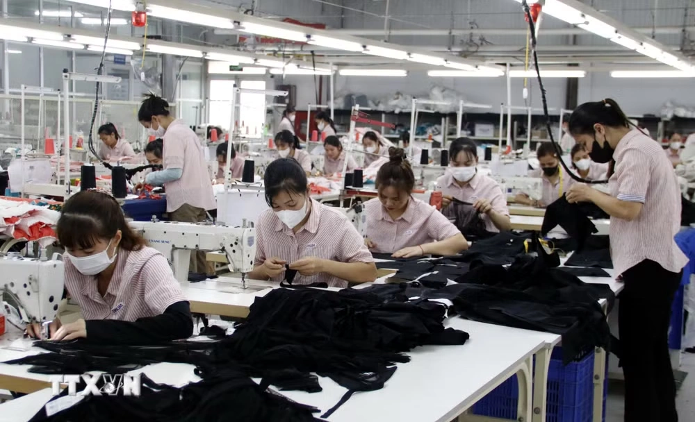 Bộ Chính trị ban hành Nghị quyết mới về phát triển kinh tế có vốn đầu tư nước ngoài - Phần 1