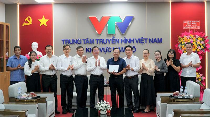 Lãnh đạo Thành ủy chúc mừng Ngày Báo chí cách mạng Việt Nam