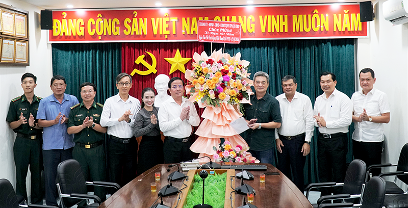 Lãnh đạo Thành ủy chúc mừng Ngày Báo chí cách mạng Việt Nam