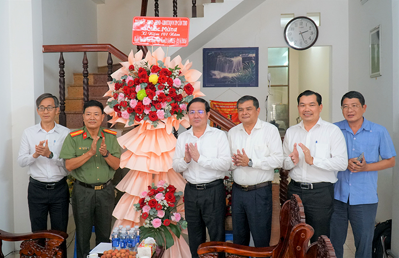 Lãnh đạo Thành ủy chúc mừng Ngày Báo chí cách mạng Việt Nam
