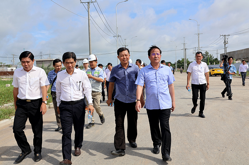 Quan tâm mời gọi nhà đầu tư thứ cấp vào khu công nghiệp, tạo việc làm và sinh kế cho người dân địa phương