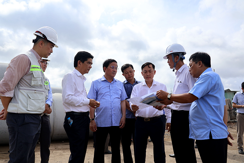 Quan tâm mời gọi nhà đầu tư thứ cấp vào khu công nghiệp, tạo việc làm và sinh kế cho người dân địa phương