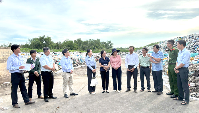 Đoàn đại biểu Quốc hội TP Cần Thơ khảo sát công tác bảo vệ môi trường tại xã Cù Lao Dung và An Thạnh