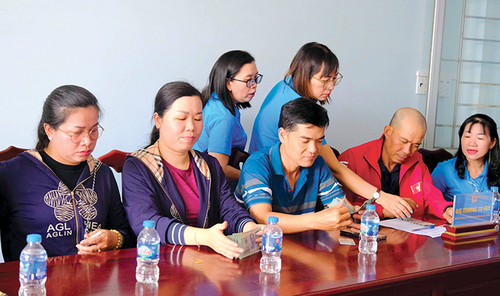 Hỗ trợ đoàn viên, người lao động vay vốn phát triển kinh tế