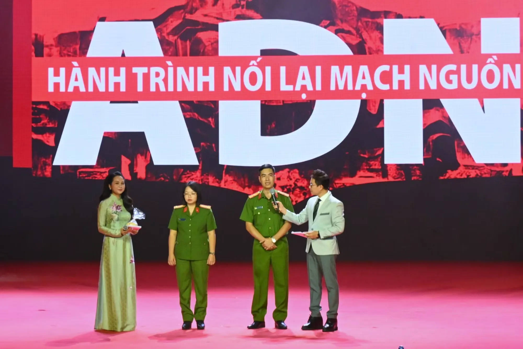 “ADN - Hành trình nối lại mạch nguồn": Mệnh lệnh từ trái tim, quyết tâm đưa các liệt sĩ trở về