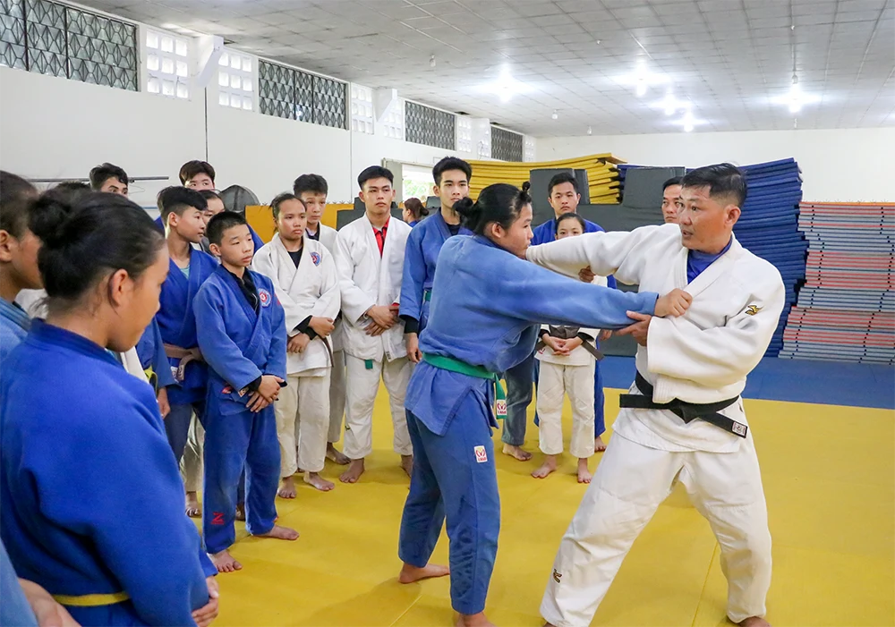 Rèn bản lĩnh cho lực lượng kế cận của Judo Cần Thơ