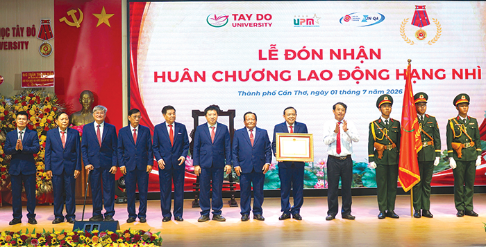 សាកលវិទ្យាល័យឯកជននៅទីក្រុងកឹងធើ៖ វិនិយោគប្រភពធនធាន លើកកម្ពស់គុណភាពបណ្តុះបណ្តាល