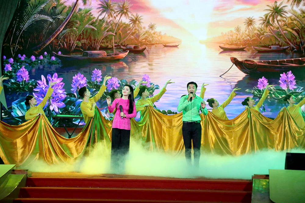 Chương trình thi diễn của TP Cần Thơ đoạt Huy chương Vàng tại Hội diễn Đàn, Hát dân ca 3 miền