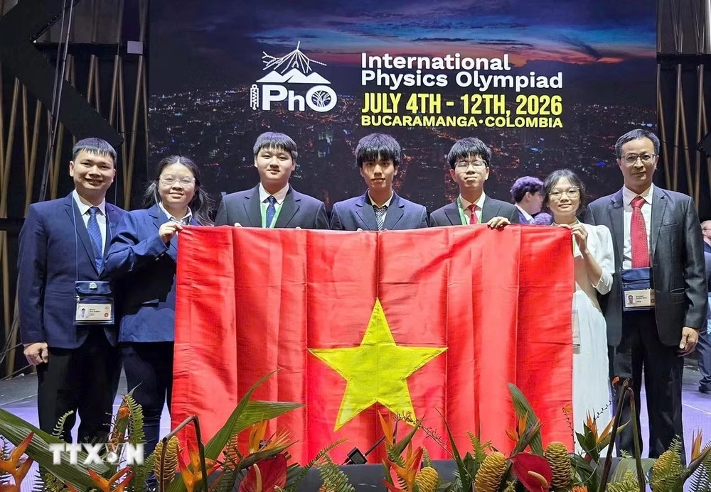 Lần đầu Việt Nam có 2 học sinh đạt điểm tuyệt đối tại Olympic Vật lý quốc tế