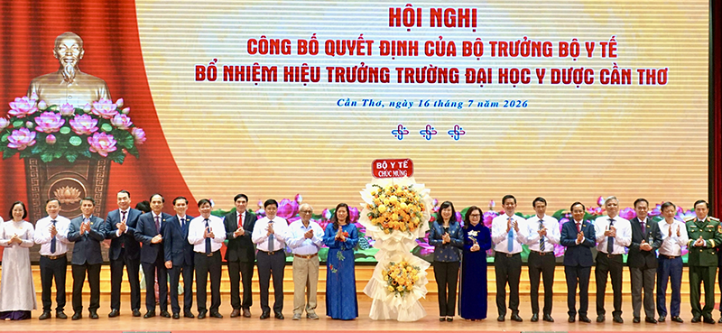 Trường Đại học Y Dược Cần Thơ có nữ Hiệu trưởng đầu tiên