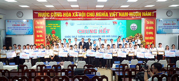 Trao giải Cuộc thi “Ý tưởng khởi nghiệp, đổi mới sáng tạo CTUT STARTUP lần IV năm 2026”