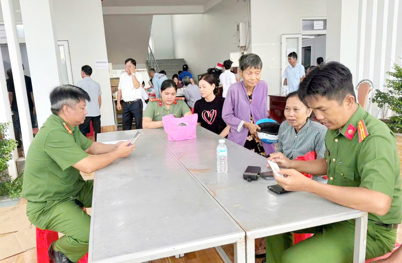 យុទ្ធនាការ "៦០ ថ្ងៃយប់" នាំយកការផ្លាស់ប្ដូរឌីជីថលមកកៀកជិតនឹងប្រជាជន