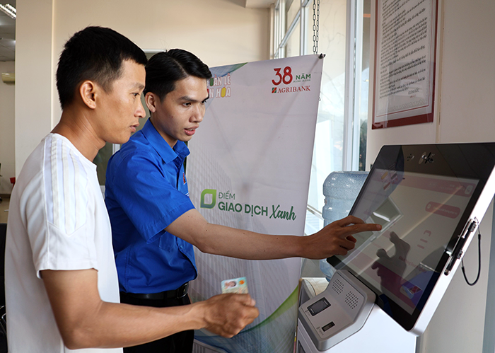 Agribank Chi nhánh Bắc Long An thúc đẩy chuyển đổi số, xây dựng lá chắn số để bảo vệ khách hàng
