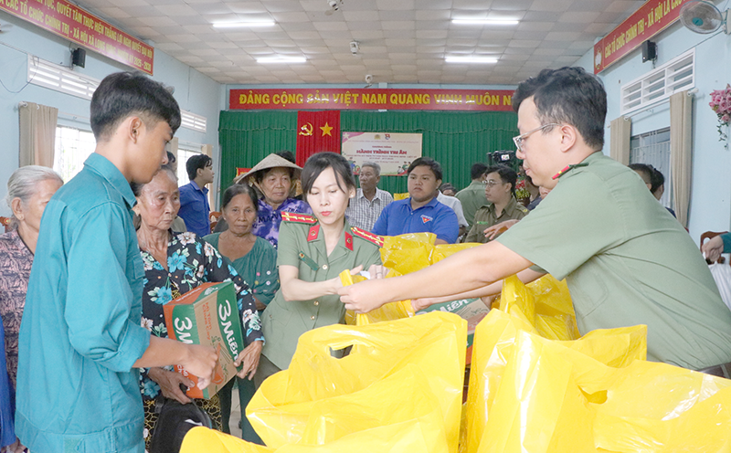 Trọn niềm tri ân