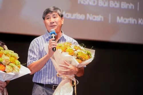 Nghị định 189 vừa có hiệu lực, phim Nhà nước đặt hàng lập tức "gây sốt" phòng vé