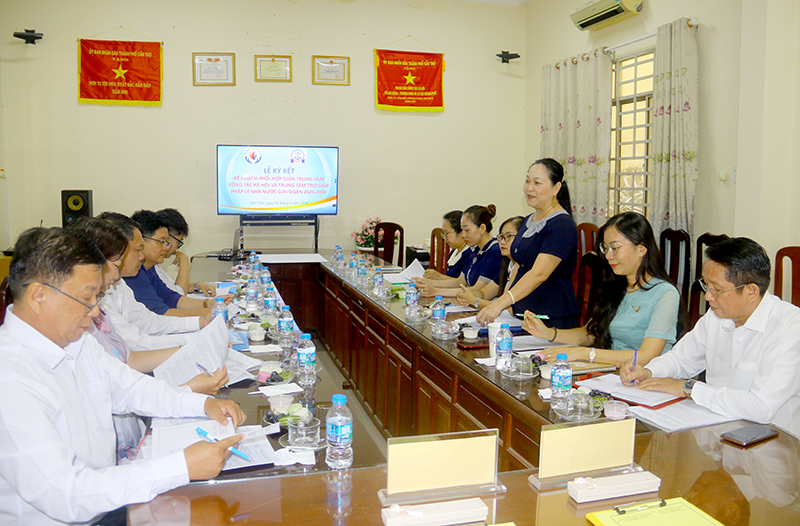 Kết nối yêu thương, mở rộng cơ hội cho trẻ yếu thế Trung tâm tiếp tục phối hợp với Trung tâm Trợ giúp pháp lý Nhà nước TP Cần Thơ đẩy mạnh truyền thông, phổ biến pháp luật tại trường học và cộng đồng