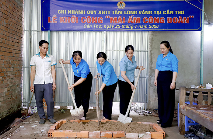 Quan tâm chăm lo đời sống đoàn viên, người lao động