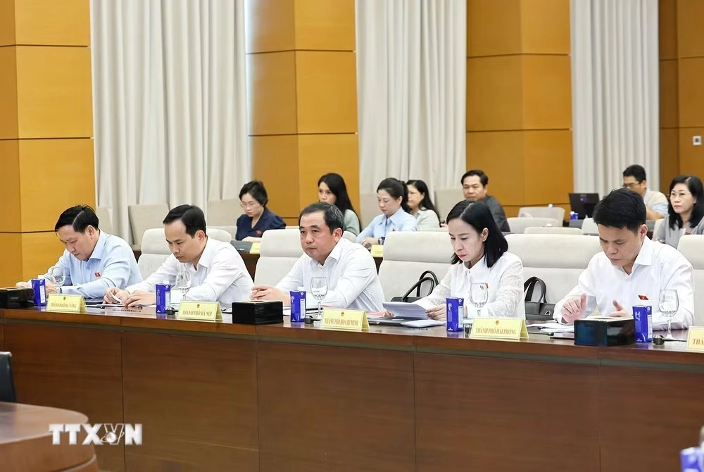 Chủ tịch Quốc hội Trần Thanh Mẫn: Xây dựng luật để mở đường cho phát triển
