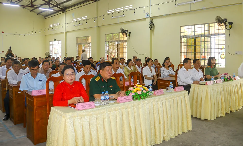 bà Hồ Thị Cẩm Đào, Phó Bí thư Thành ủy, Chủ tịch Ủy ban MTTQVN TP Cần Thơ