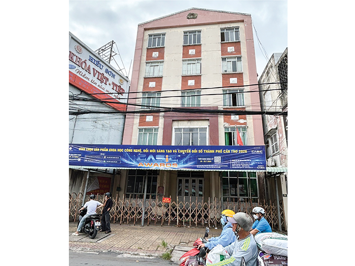 Giải bài toán lãng phí trụ sở dôi dư