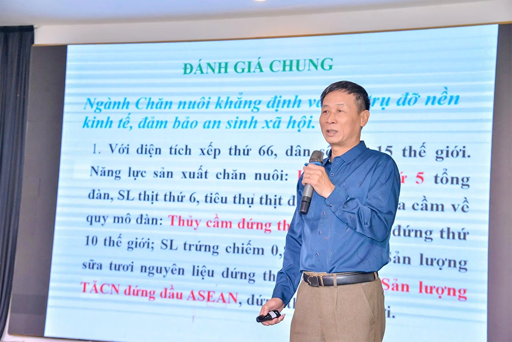 Hội thảo đầu bờ về phát triển chăn nuôi gia cầm