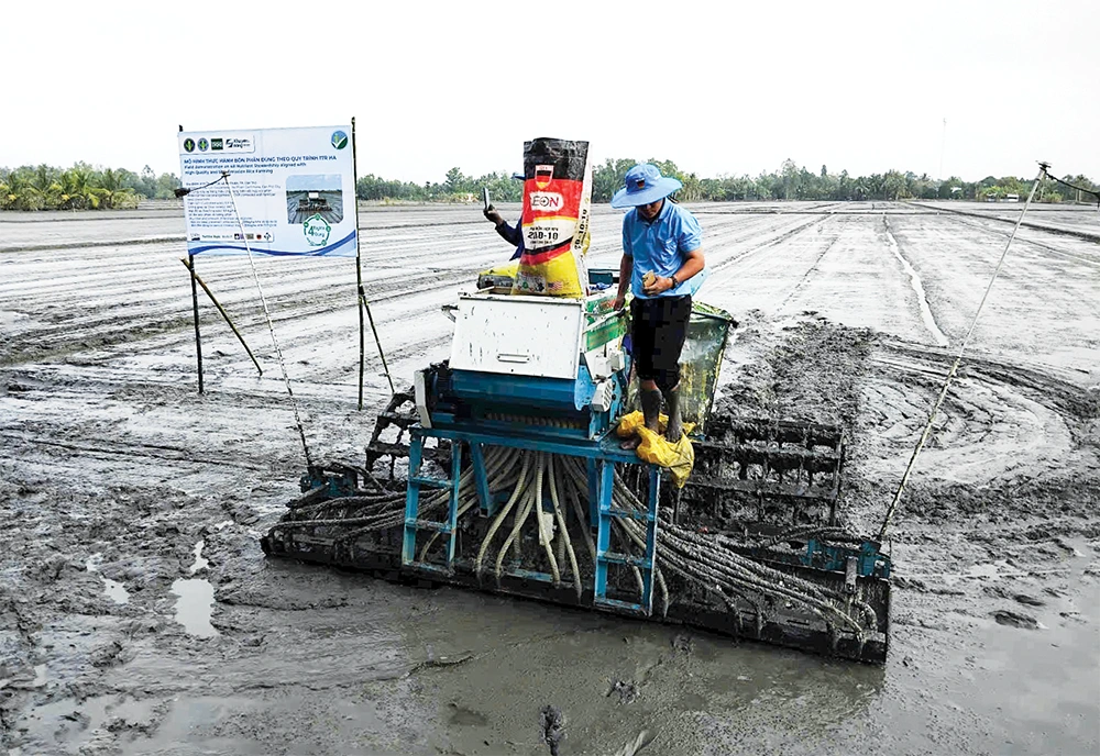 Chuyển đổi số nông nghiệp hướng tới sản xuất xanh, hiện đại