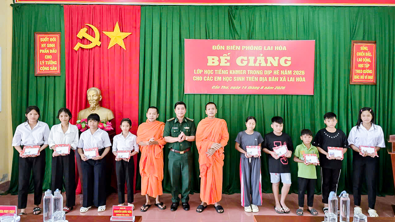 ប៉ុស្តិ៍ការពារព្រំដែនឡាយហ្វា បិទវគ្គថ្នាក់បង្រៀនអក្សរខ្មែរសម្រាប់សិស្សានុសិស្សនៅតំបន់ព្រំដែនសមុទ្រ