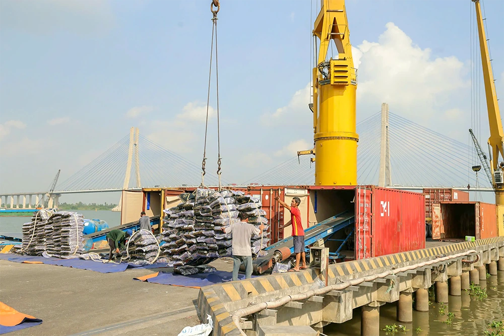 Tập trung thực hiện các nhiệm vụ, giải pháp để hoàn thành cao nhất mục tiêu tăng trưởng kinh tế năm 2026