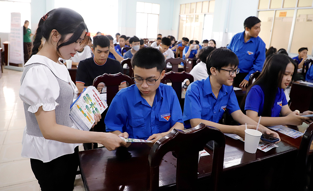 Nghe kỹ, chọn đúng để có việc làm phù hợp ở nước ngoài