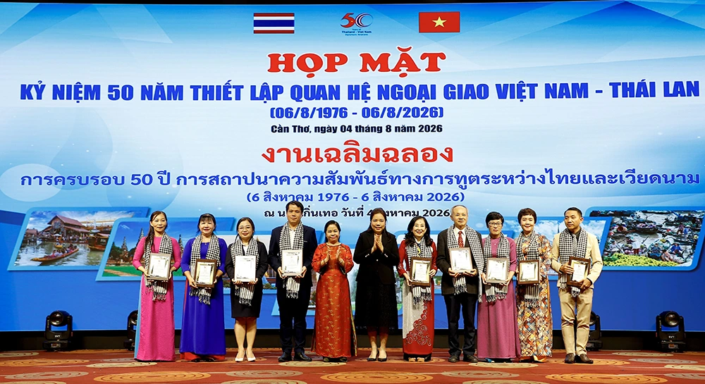 Vun đắp hữu nghị, mở rộng hợp tác