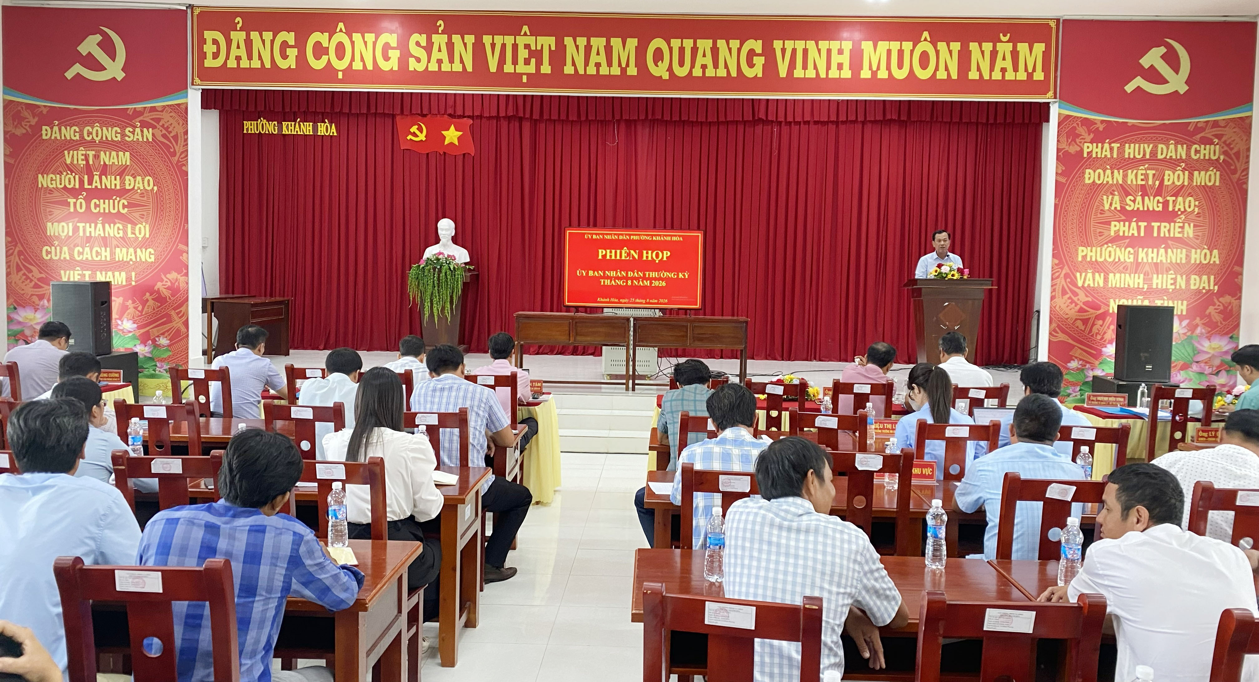 សង្កាត់ខាញ់ហ្វាប្រជុំវាយតម្លៃលទ្ធផលអនុវត្តភារកិច្ចសេដ្ឋកិច្ច-សង្គម ខែសីហា ឆ្នាំ២០២៦