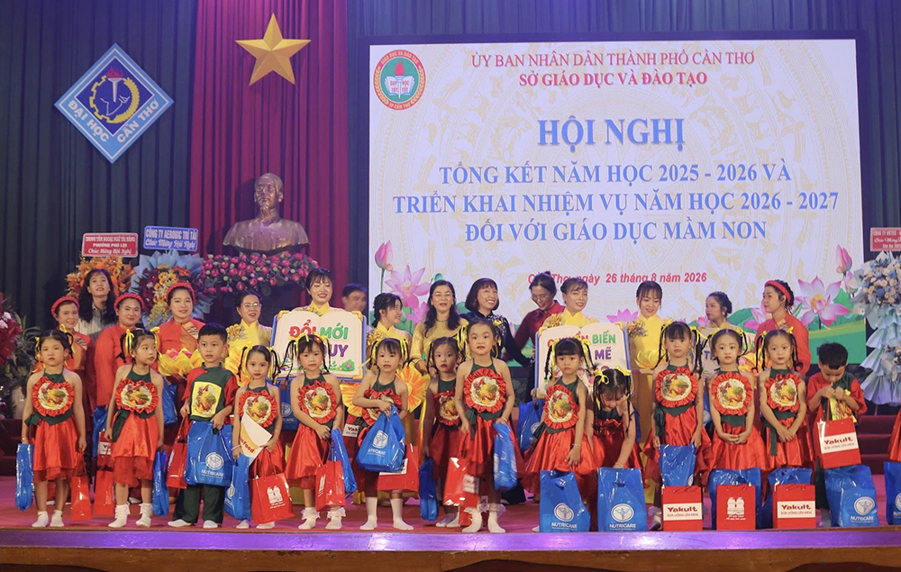 Thực hiện tốt công tác chăm sóc trẻ và nâng cao chất lượng giáo dục