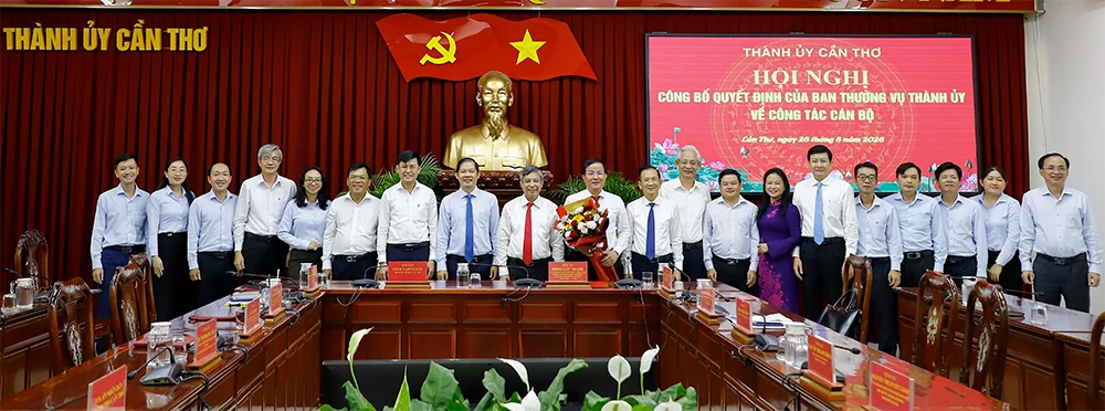 Ông Trần Văn Huyến giữ chức Bí thư Đảng ủy các cơ quan Đảng TP Cần Thơ