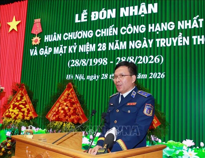 Cảnh sát biển Việt Nam vững vàng nơi đầu sóng, giữ nghiêm pháp luật trên biển