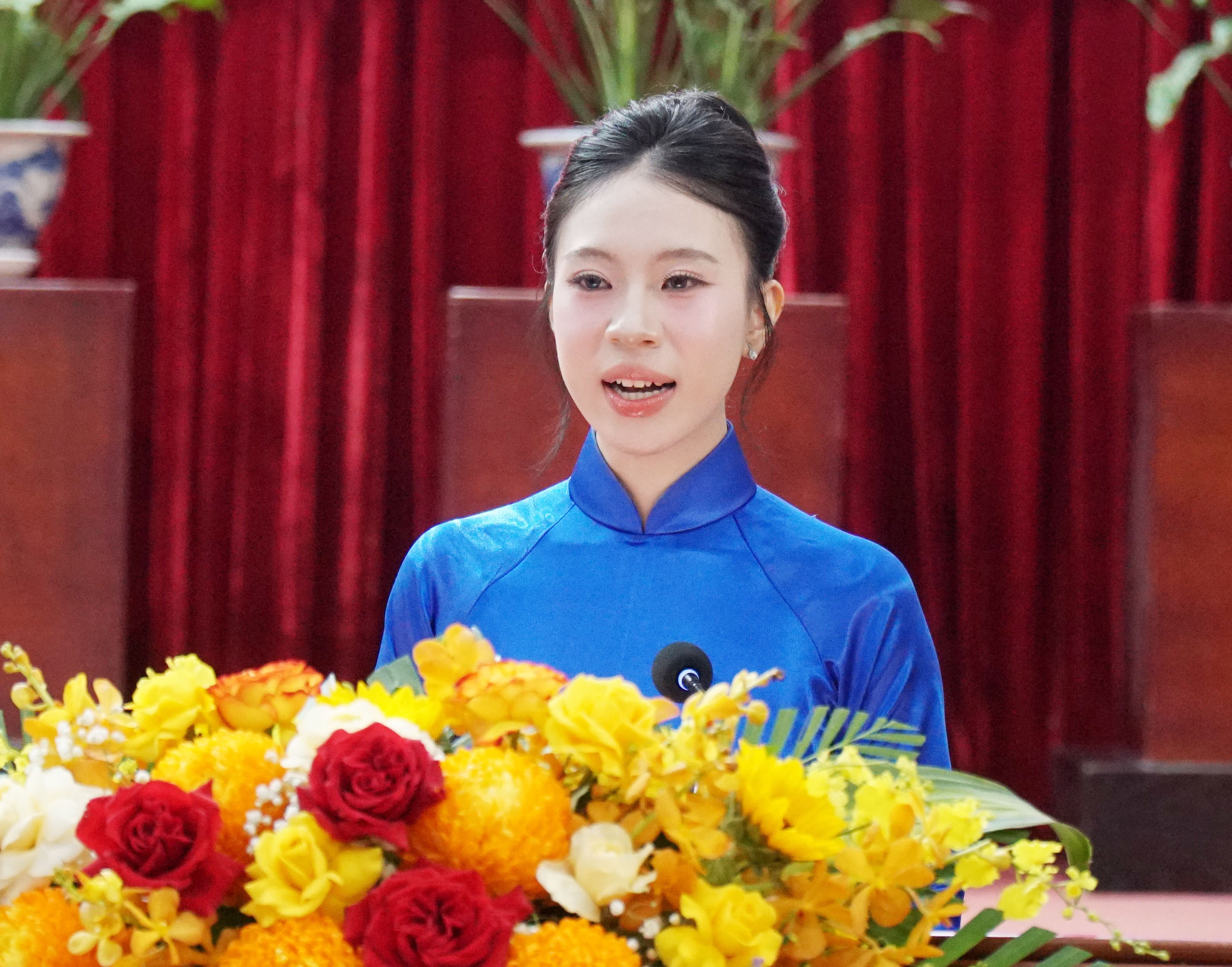 ទីក្រុងកឹងធើ ប្រារព្ធពិធីជួបជុំខួបអនុស្សាវរីយ៍ ៨១ឆ្នាំ បដិវត្តន៍ខែសីហាទទួលបានជោគជ័យ និងទិវាបុណ្យជាតិ ២ កញ្ញា